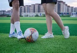 郭德纲次子,登台送花体,态丰满惹人,金年会官网,金年会平台,金年会体育,金年会APP