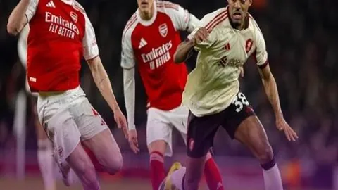 亚洲杯狂欢来袭！近5战4中3，3连胜强势领跑，独家重心情报，锁定信心之选！