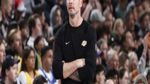 爆冷大反转！曼城13-1惨败博德闪耀：哈兰德哑火，金球先生染红引争议